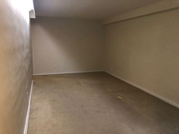5th image of 2423 78th St