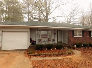 206 E Jule Peek Ave, Cedartown, GA 30125