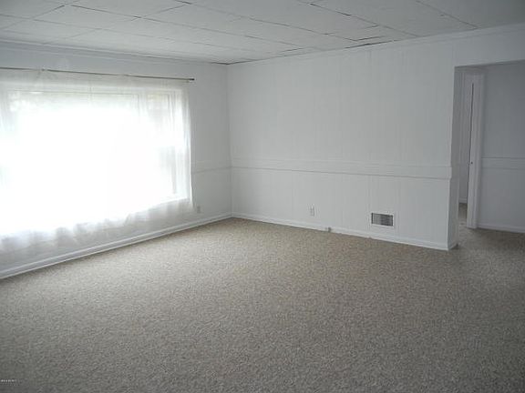 3rd image of 608 W Michigan Ave #1
