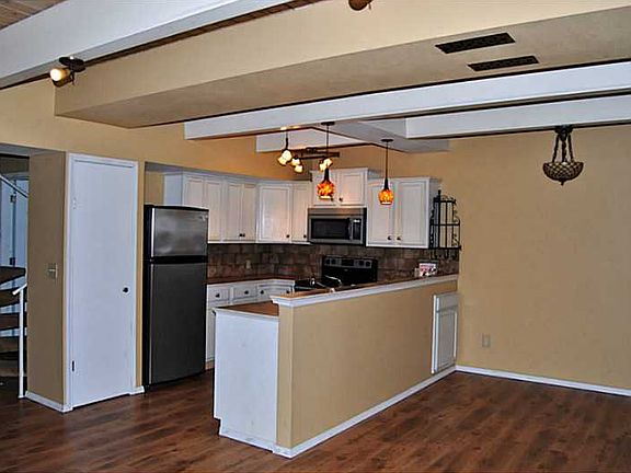 4th image of 13954 Turnberry Ln