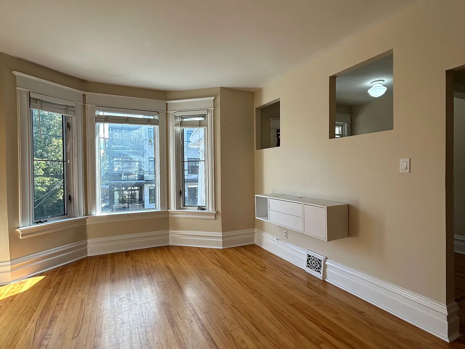 2 bed, $2,700 — Photo 4