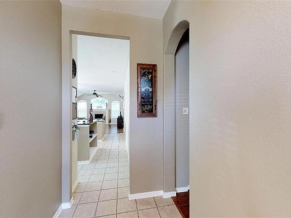 4th image of 3316 Woodbluff Ln