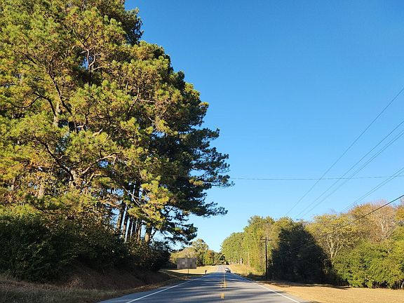 5th image of 5842 Highway 101