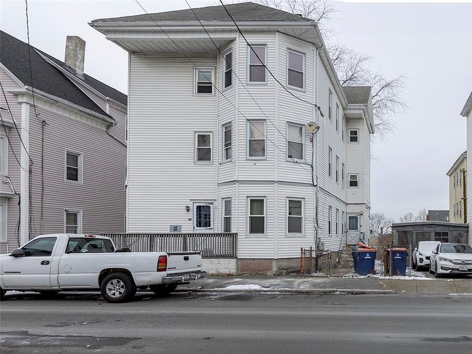 2nd image of 58 Myrtle St