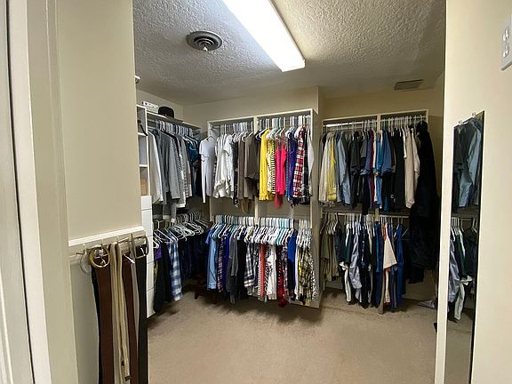 4th image of 3949 Cordova Ave