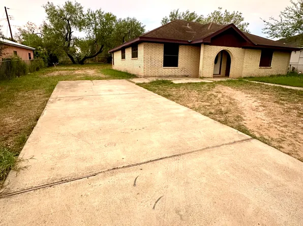 228 W 9th St, La Joya, TX 78560