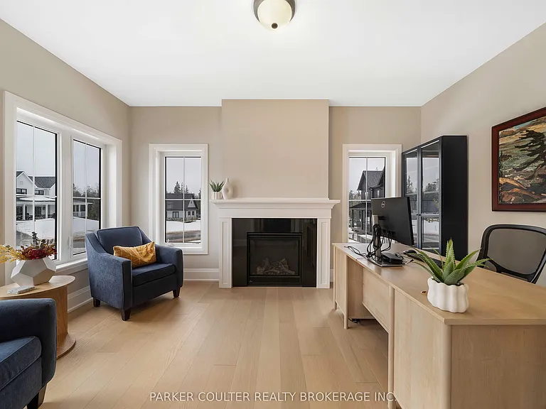 70 Georgian Grande Dr — Photo 16