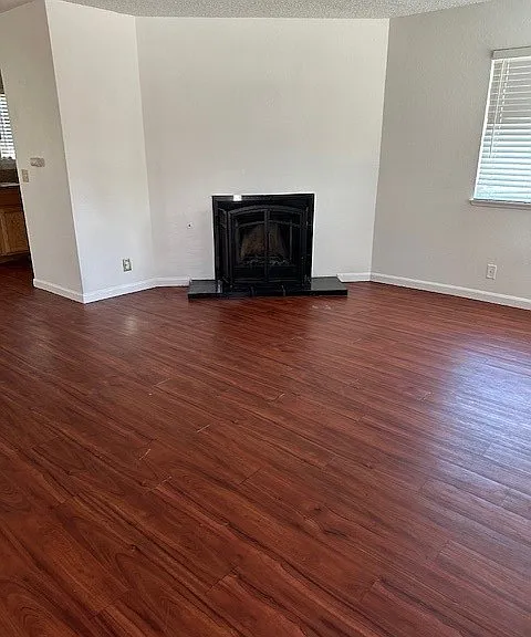 20289 Thunderbird Rd — Photo 1