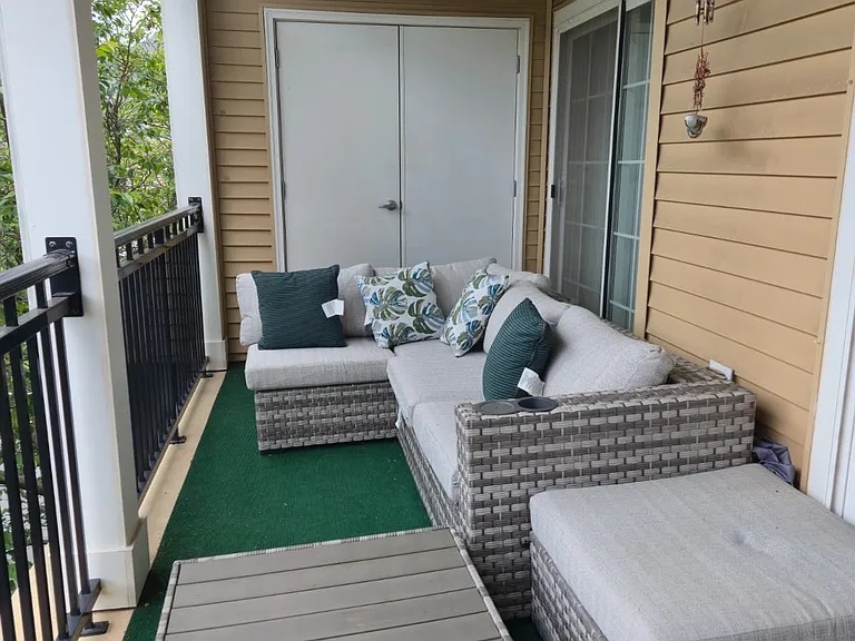 725 Liberty Ct — Photo 22