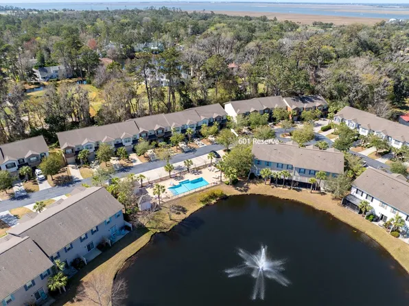 601 Reserve Ln, Saint Simons Island, GA 31522