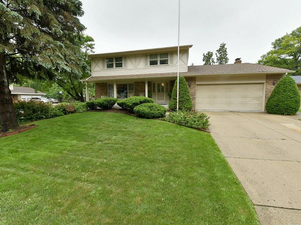 1st image of 8844 31st Ave
