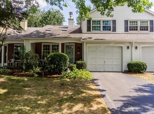 94 Old Pine Ln, Rochester, NY 14615