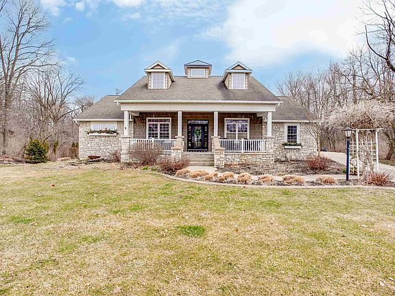 3rd image of 55824 Alverstone Dr E