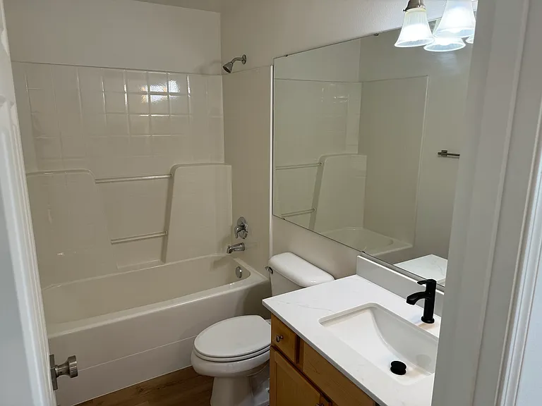 7117 Rainier Dr #H — Photo 13