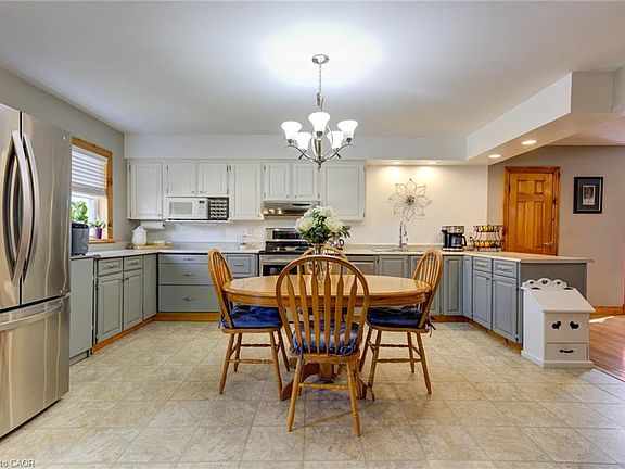 4th image of 392008 Grey Rd #109