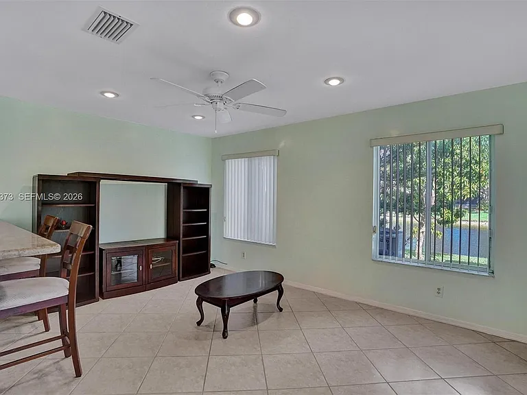 1726 SW 110th Ter — Photo 14