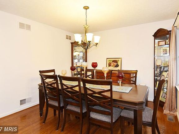 5th image of 6233 Park Pl