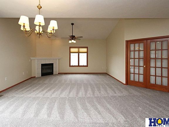 3rd image of 4605 S 85th Ct