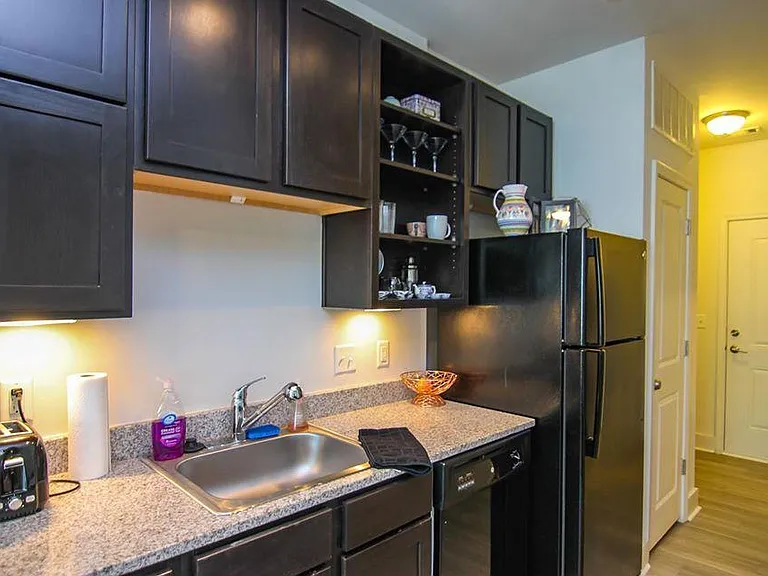 South Junction Apartments — Photo 56