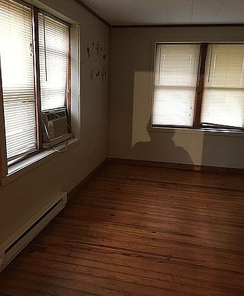2nd image of 1335 Wm Penn Dr