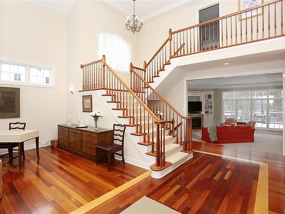 4th image of 5 Hampton Ct
