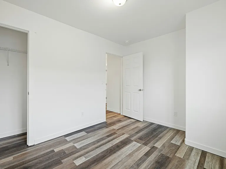 2813 W Marina Dr #6 — Photo 4