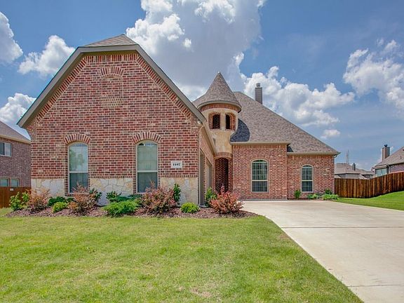 2nd image of 1407 Shadow Hills Dr