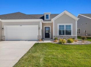 10423 Iowa St, Crown Point, IN 46307