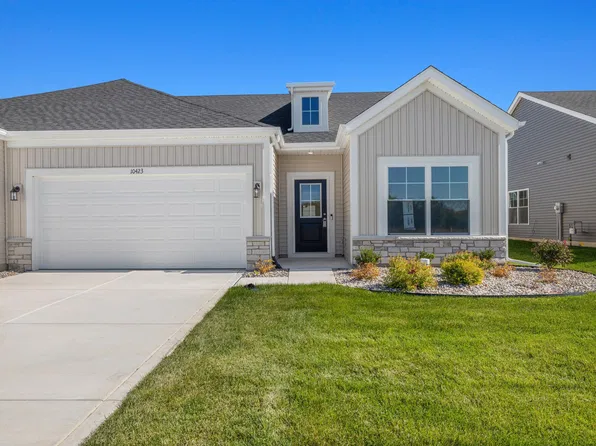 10423 Iowa St, Crown Point, IN 46307