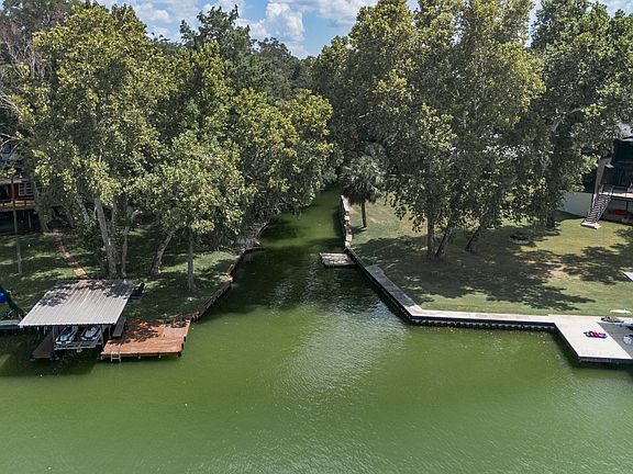 4th image of 306 PLACID COVE DR