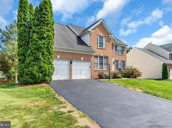 43553 Dempsey Ln, Chantilly, VA 20152