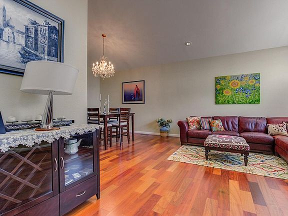 4th image of 4522 Altura Pl NE