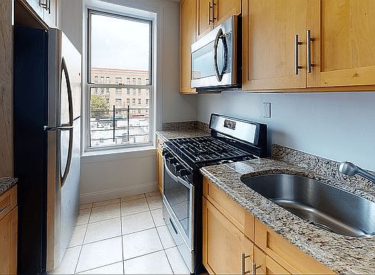 3rd image of 120 Vermilyea Ave APT I43
