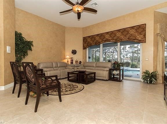 4th image of 2217 Hampstead Ct