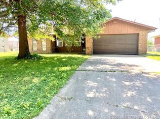 271 Sunset Dr, Vinita, OK 74301