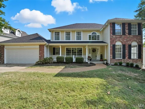 2953 Championship Blvd, Saint Louis, MO 63129