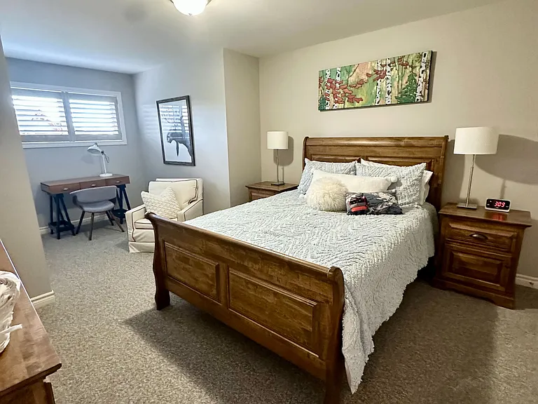 8 Robbie Way — Photo 20