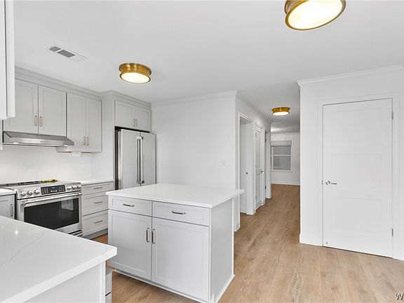 3rd image of 1228 8th St APT 211