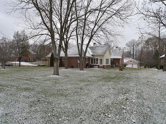 4th image of 6437 Red Oak Dr