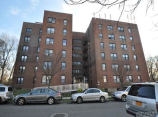 21610 77th Ave APT 1L, Bayside, NY
