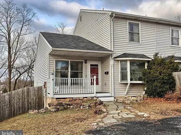 17 Roosevelt St, Enola, PA 17025