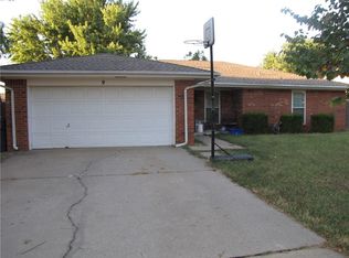 9 Pentree Dr, Oklahoma City, OK 73149