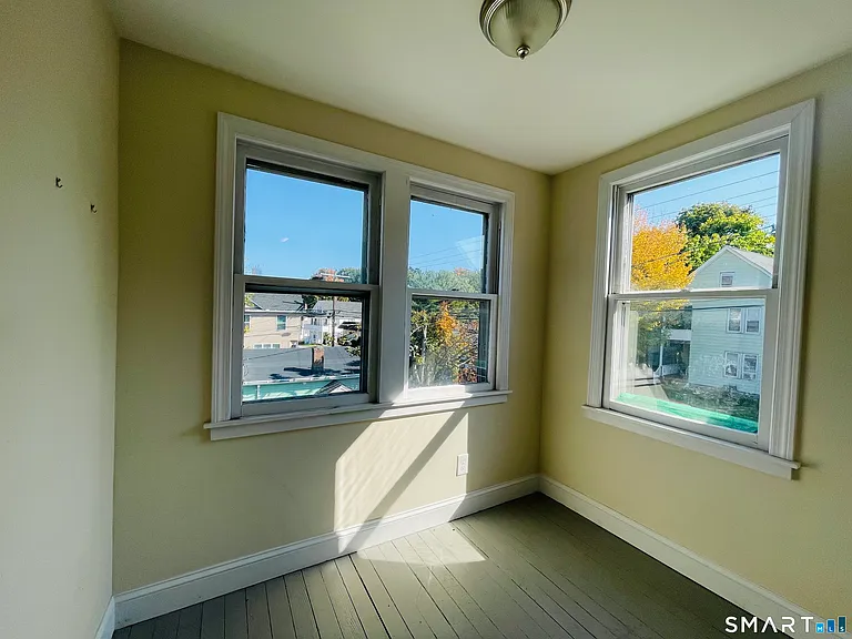 194 Washington Ave — Photo 7