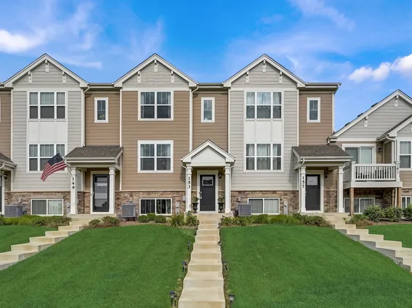 153 Goldenrod Dr, Elgin, IL 60124