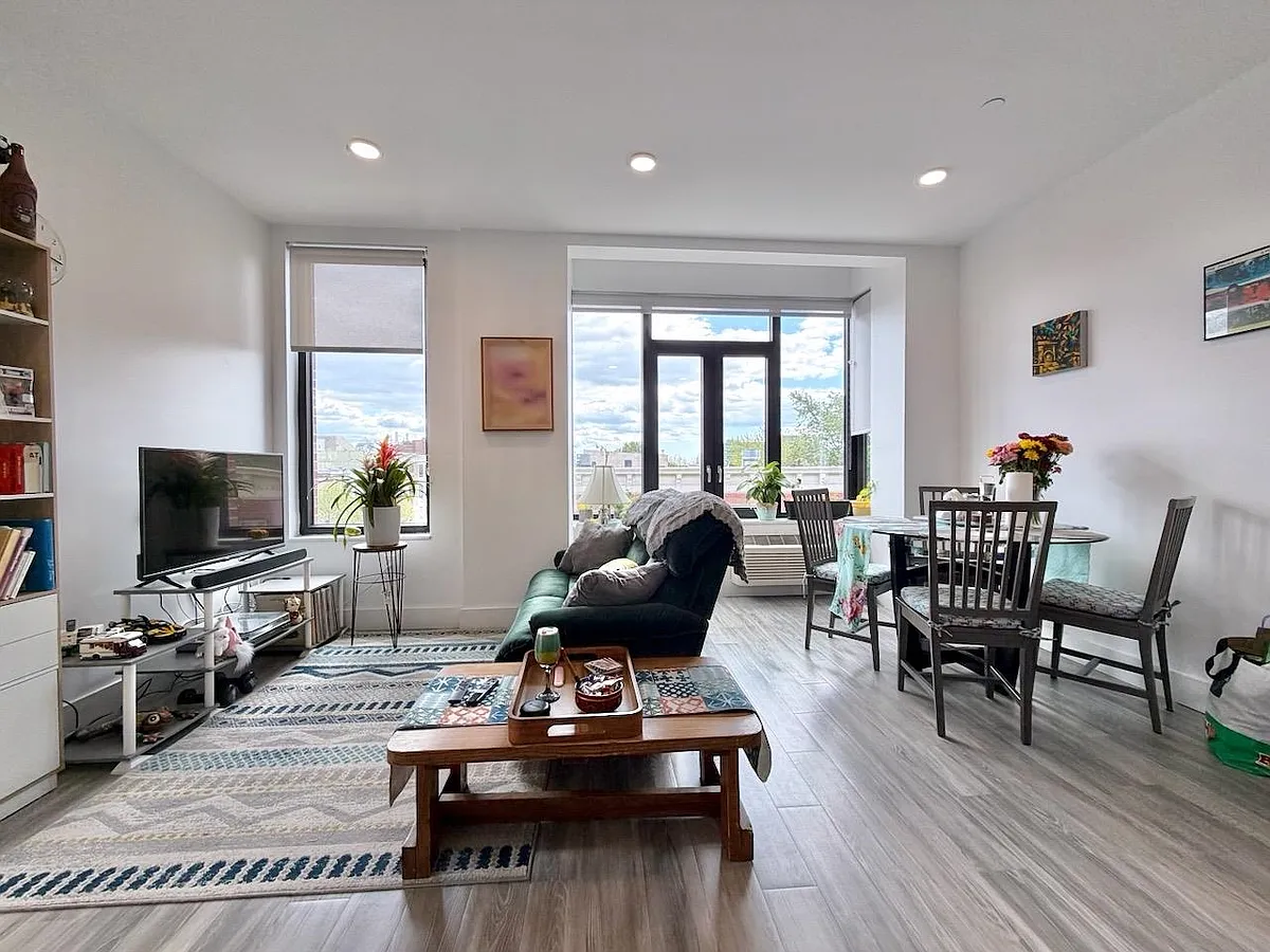 Building Photo - 327 Communipaw Ave #403