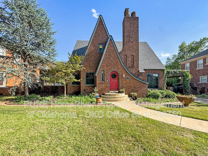 2730 NW 17th St