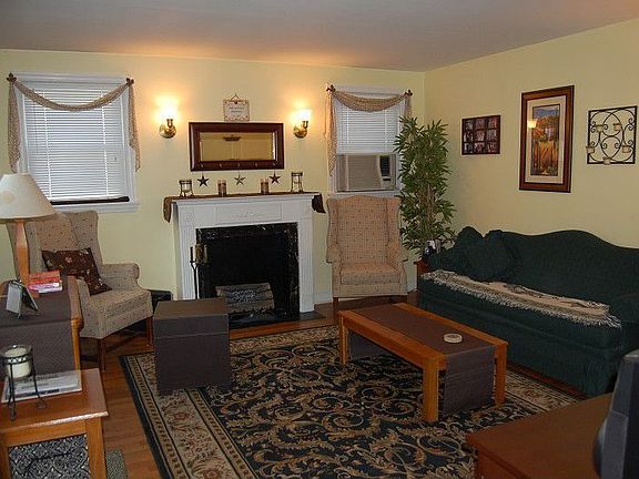 2nd image of 43 Hudson Ave