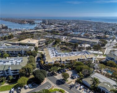270 Cagney Ln APT 102, Newport Beach, CA, 92663