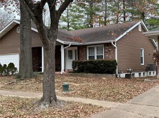 1254 Weatherton Pl, Ballwin, MO 63021