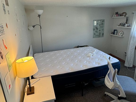 5th image of 42 Sunset Rd #1